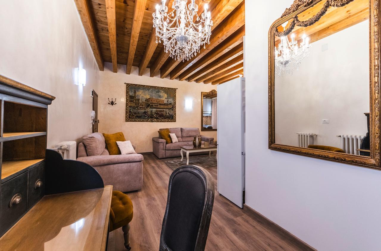 Ca' Teatro Vecchio Appartement Venetië Buitenkant foto